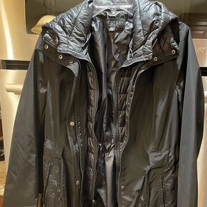 Women’s rain jacket